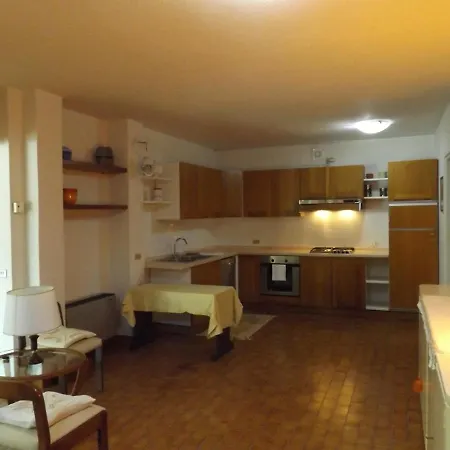 Albisano Sleeps 8 Pool Wifi Villa Torri Del Benaco